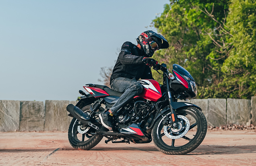 pulsar 150 price bs6