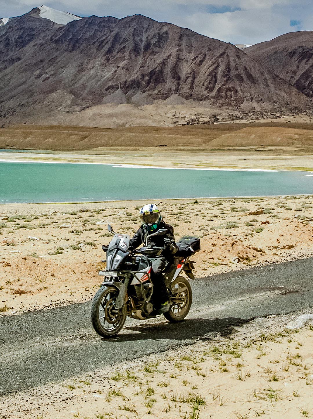 Himalayan Lake trip on KTM